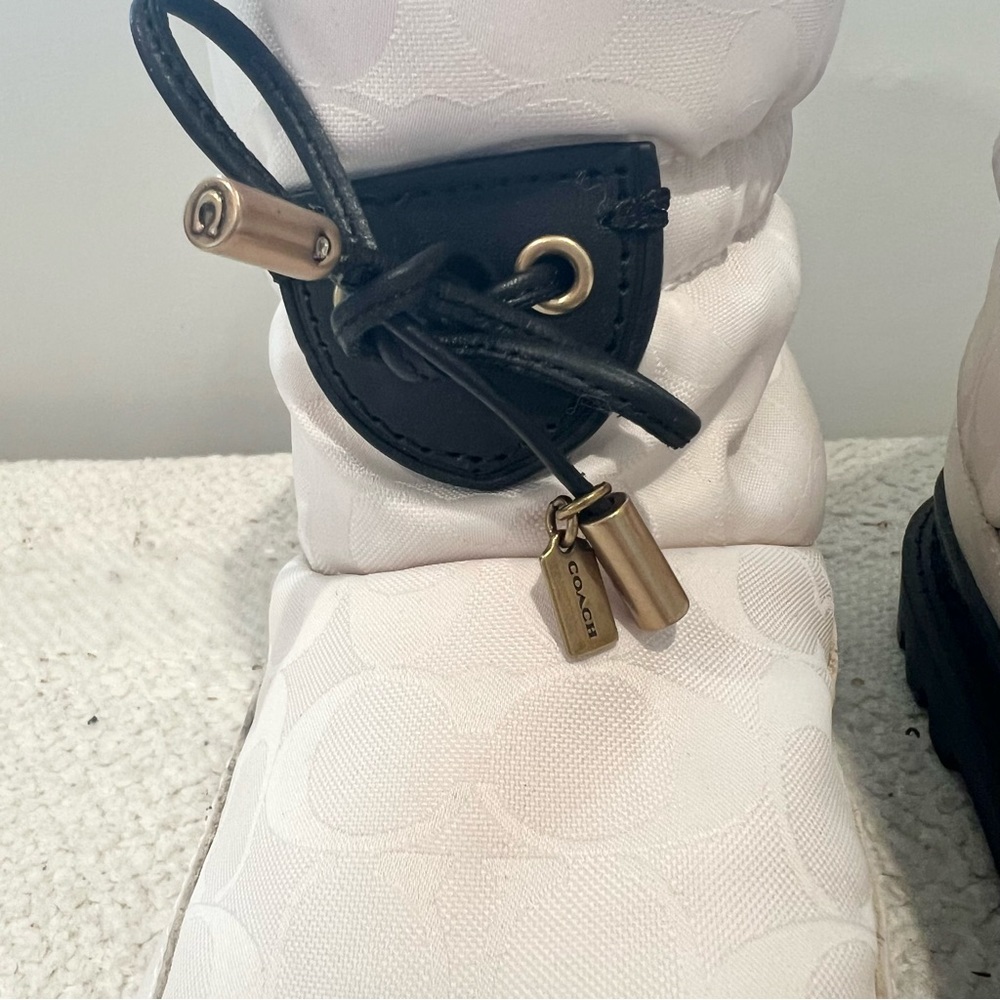 COACH Kailee Boots Off White Nylon/Lamb Fur/Black Leather Winter Booties 9.5 NEW - Picture 3 of 13